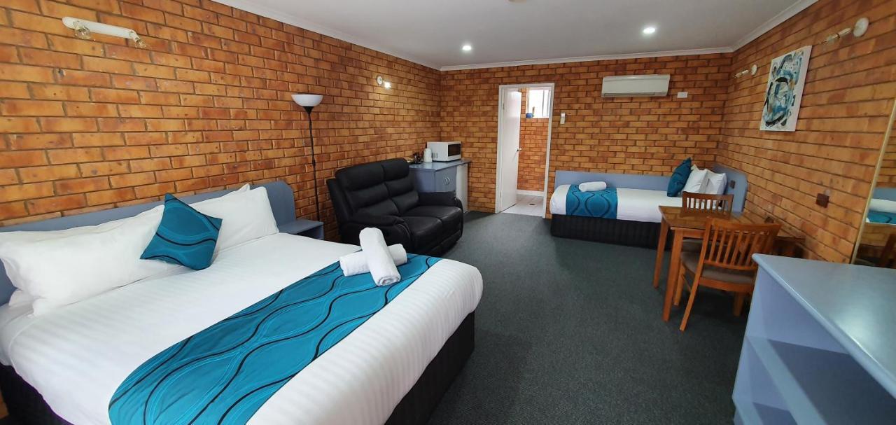 Centrepoint Motel דניליקווין מראה חיצוני תמונה