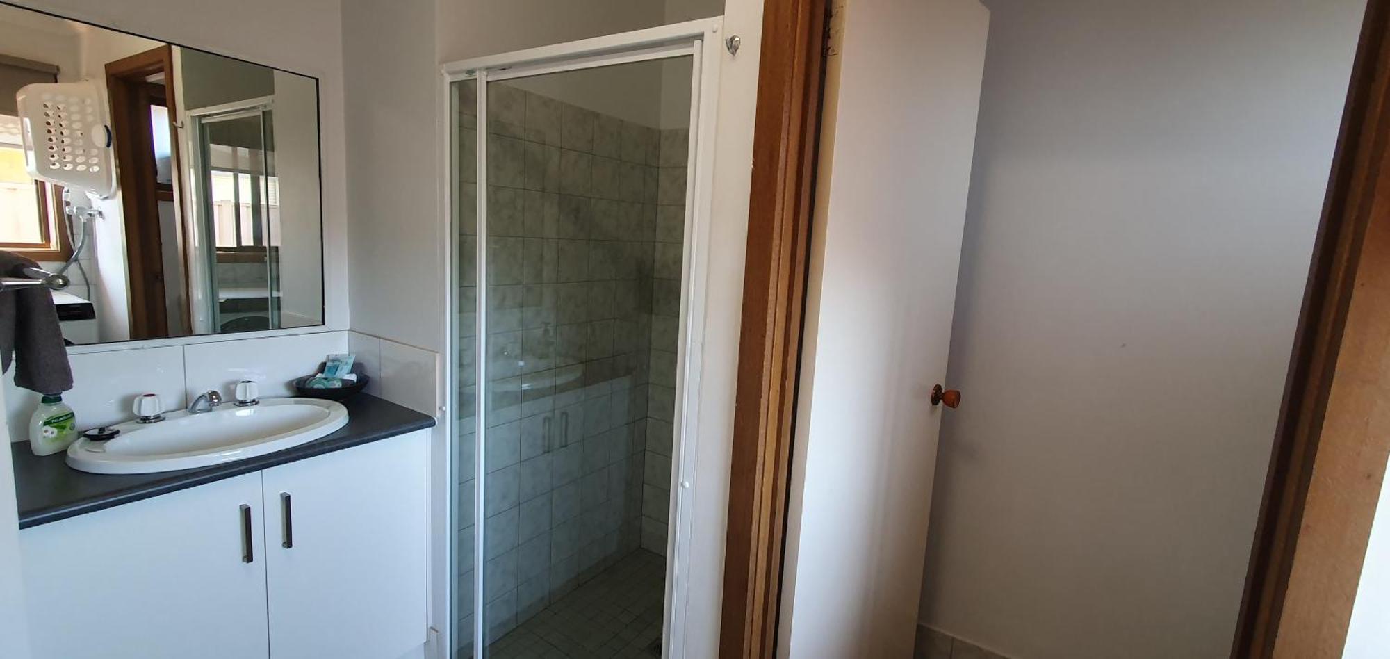 Centrepoint Motel דניליקווין מראה חיצוני תמונה