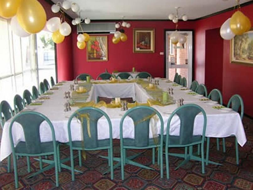 Centrepoint Motel דניליקווין מראה חיצוני תמונה
