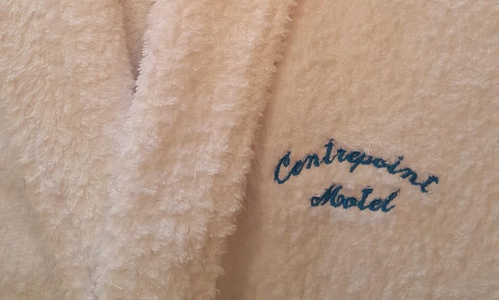 Centrepoint Motel דניליקווין מראה חיצוני תמונה