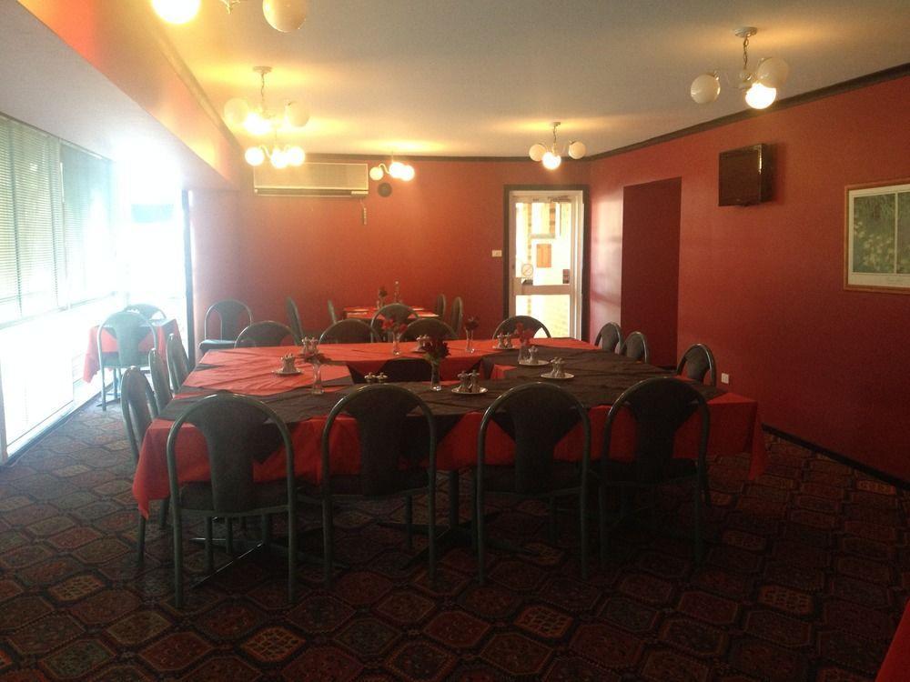 Centrepoint Motel דניליקווין מראה חיצוני תמונה
